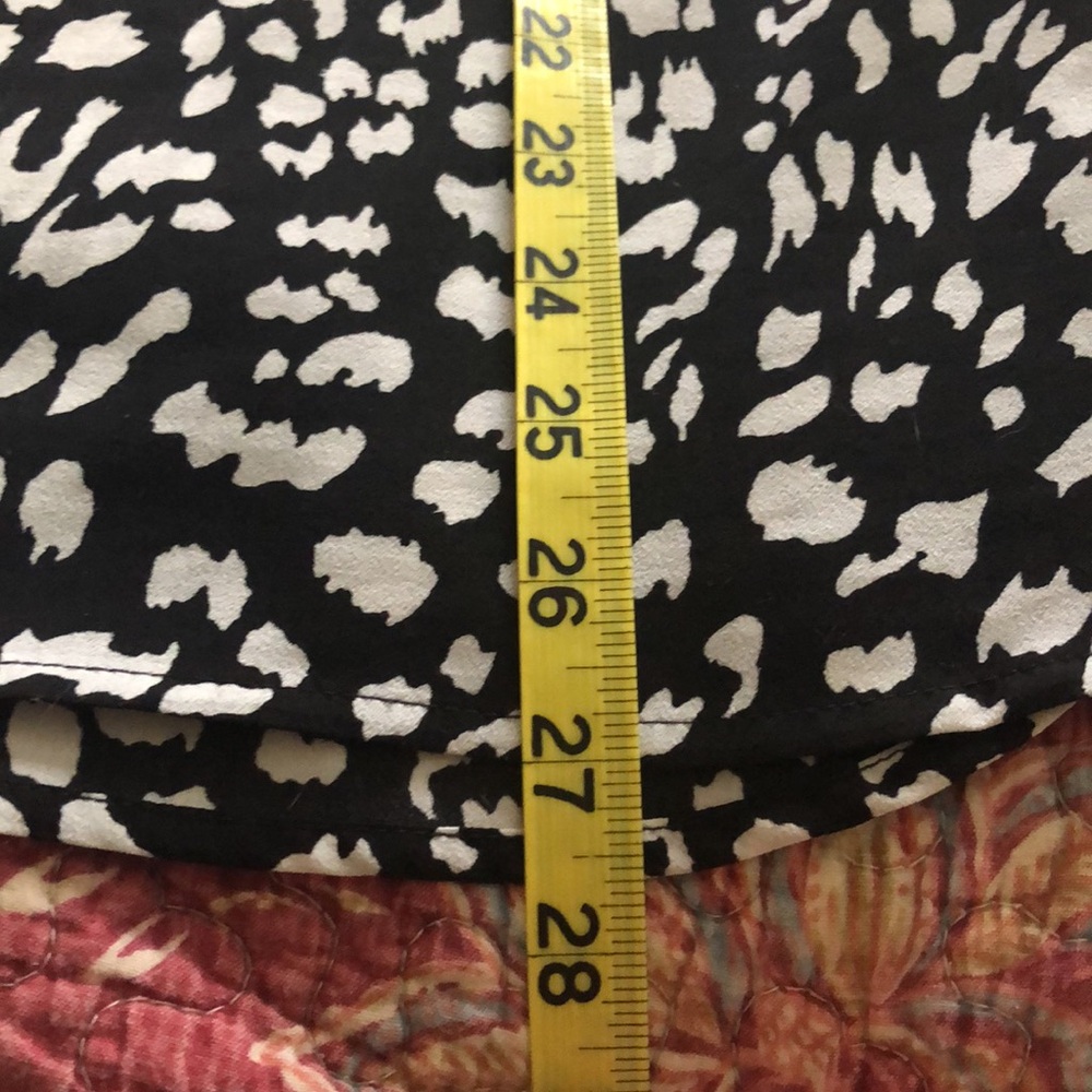 Apt 9 black and white top - Picture 6 of 6